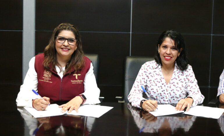 Firma SEDUMA alianza para protección de animales en situación de calle
