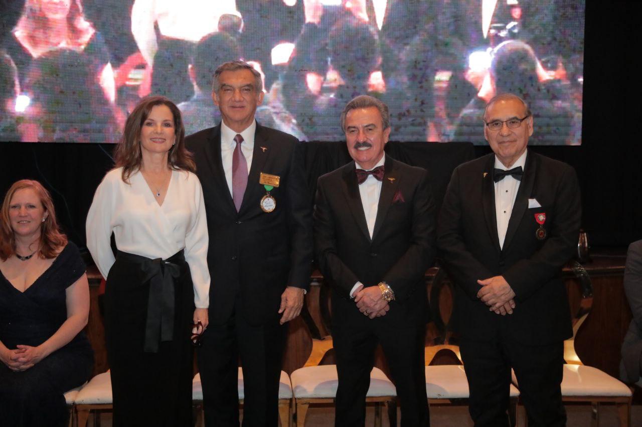 Reconoce LULAC a Américo como Líder Binacional 2024