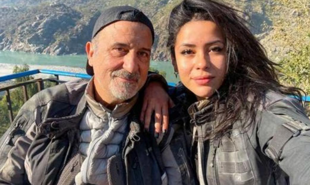 Pareja de Blogueros son atacados y victima de violación.