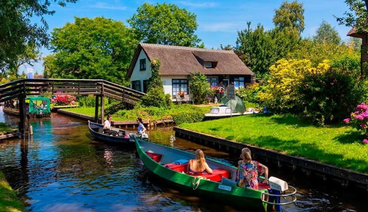Hay un pueblo en Holanda que no tiene calles, sólo canales.