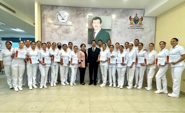 Celebra la UAT logro nacional EGEL de egresados de Enfermería en la UAM Mante