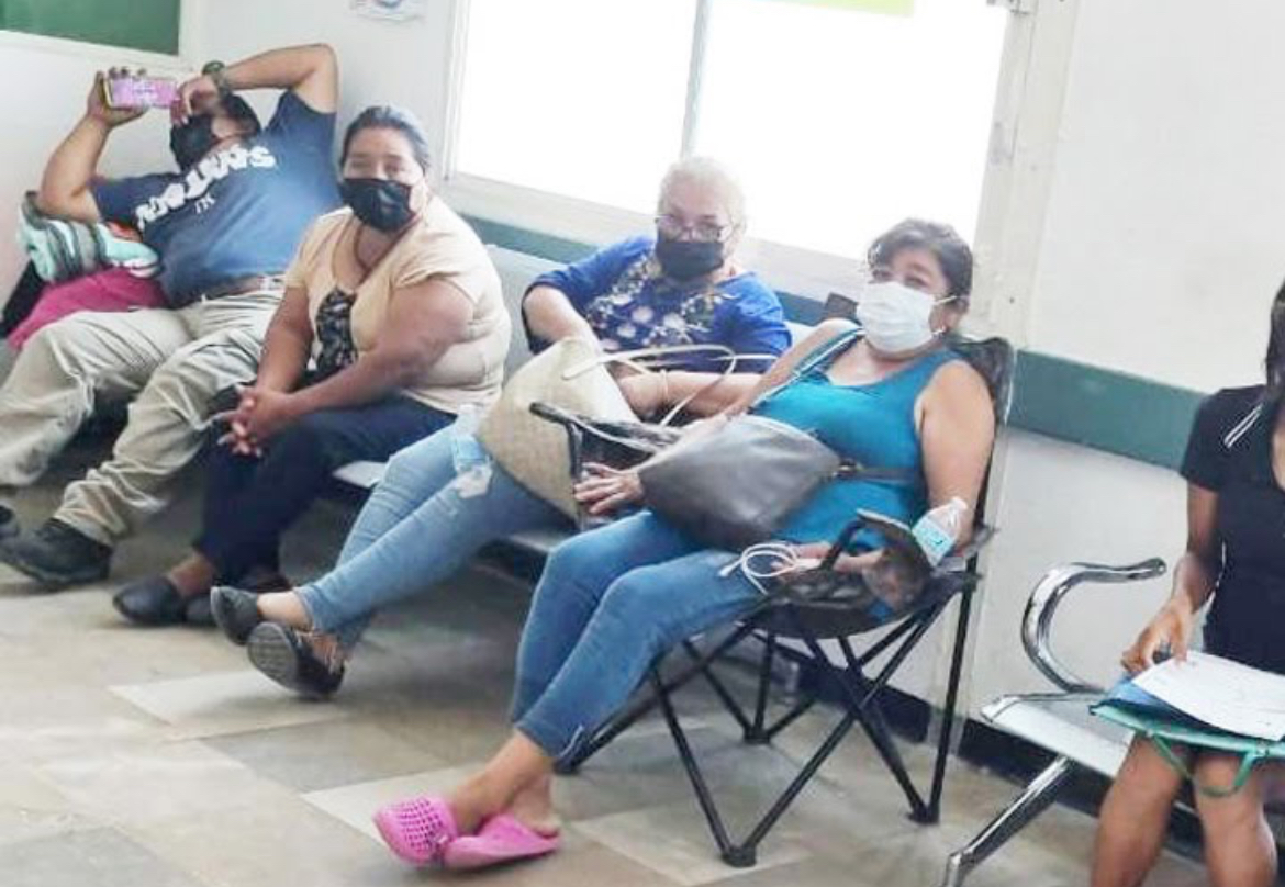 ABRE SALUD ÁREAS DE HOSPITALES PARA PROTEGER A FAMILIARES DE PACIENTES.