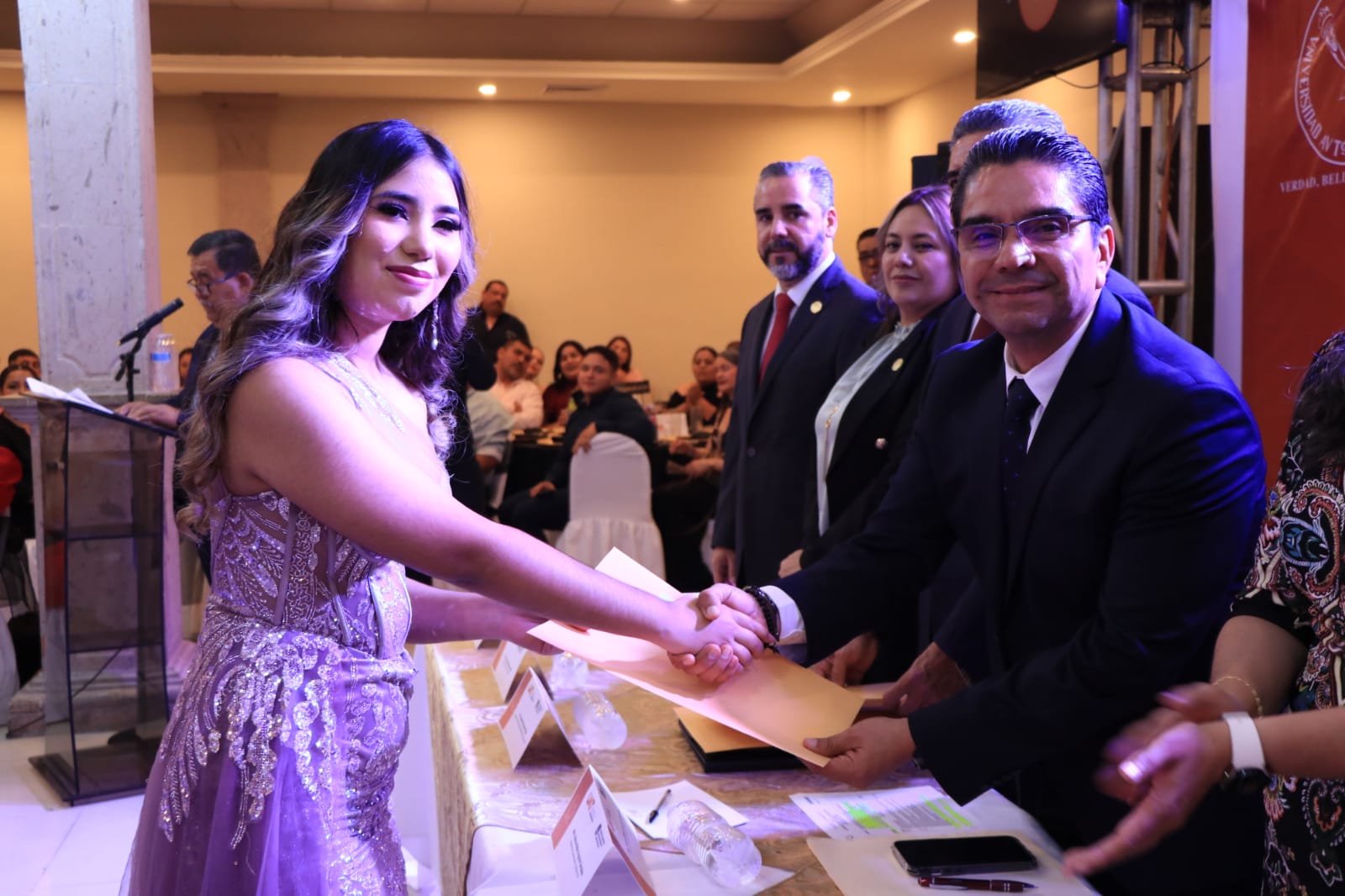 Gradúa la UAT a 270 egresados del bachillerato en Valle Hermoso