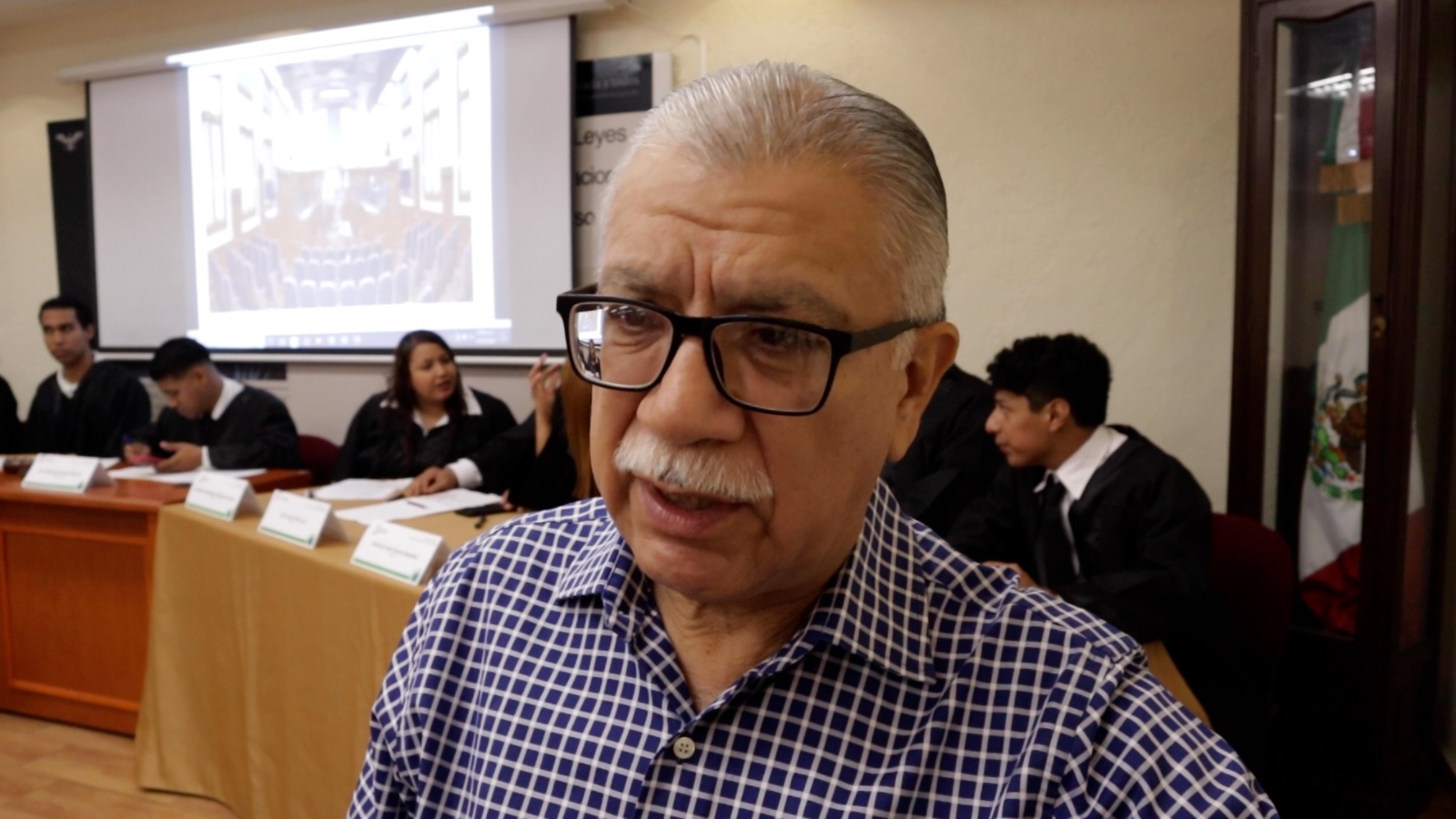 Tener profesionales a cargo de la seguridad mejorará nuestro entorno social: exmagistrado.