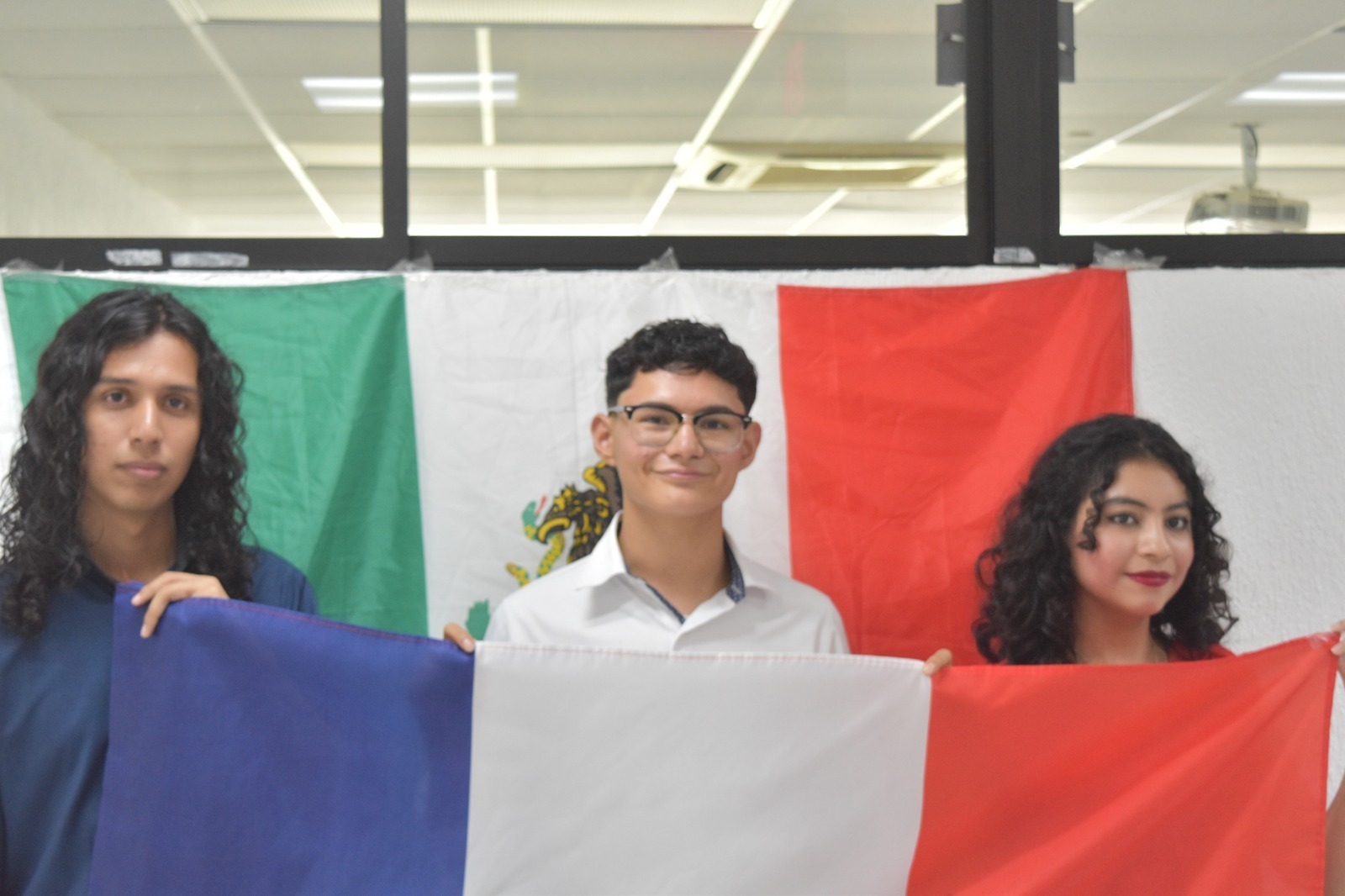 Jóvenes de la Universidad Tecnológica de Nuevo Laredo estudiarán en Francia.