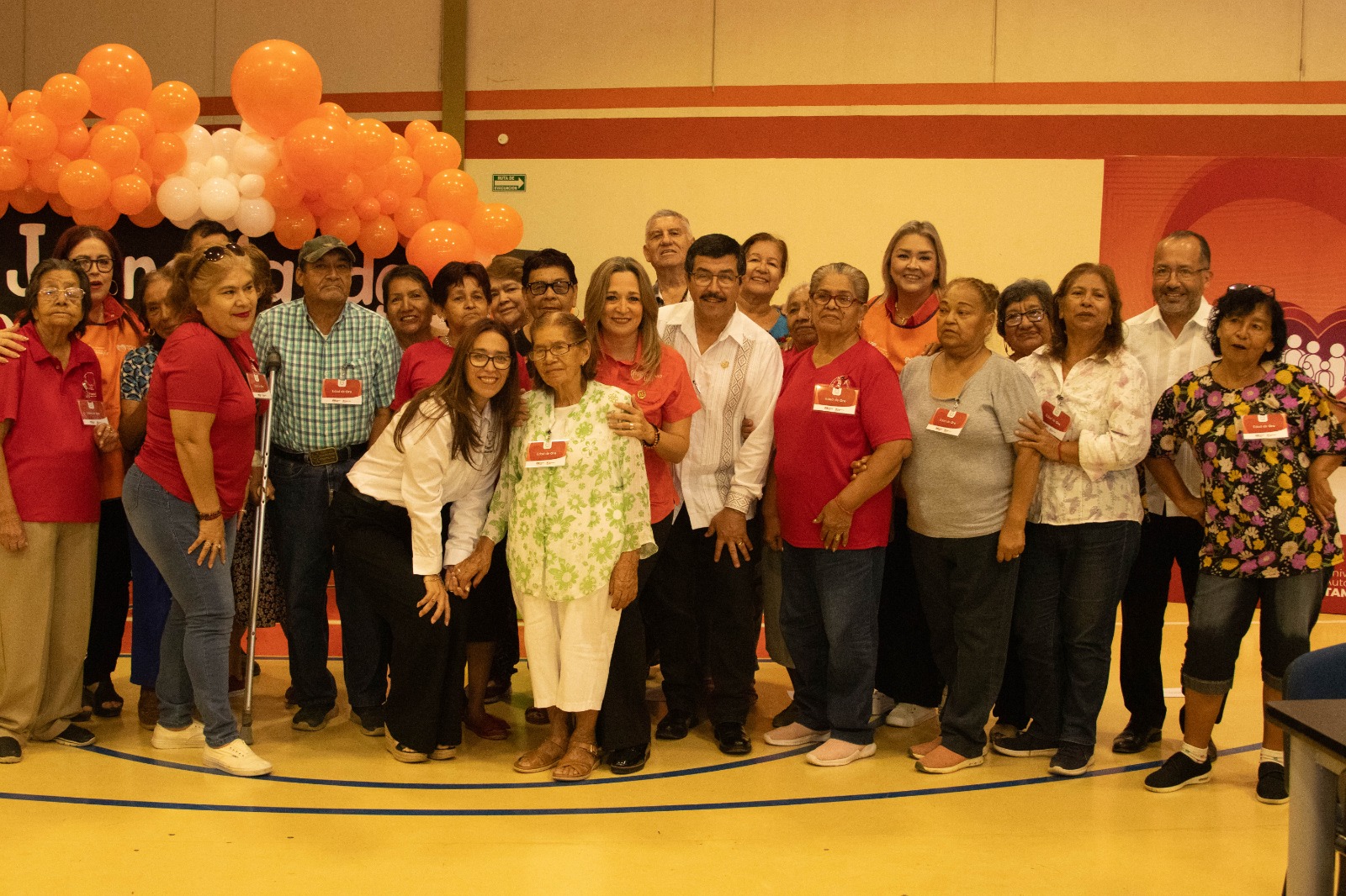 Suma la UAT esfuerzos para apoyar con útiles escolares a  estudiantes del sector rural.