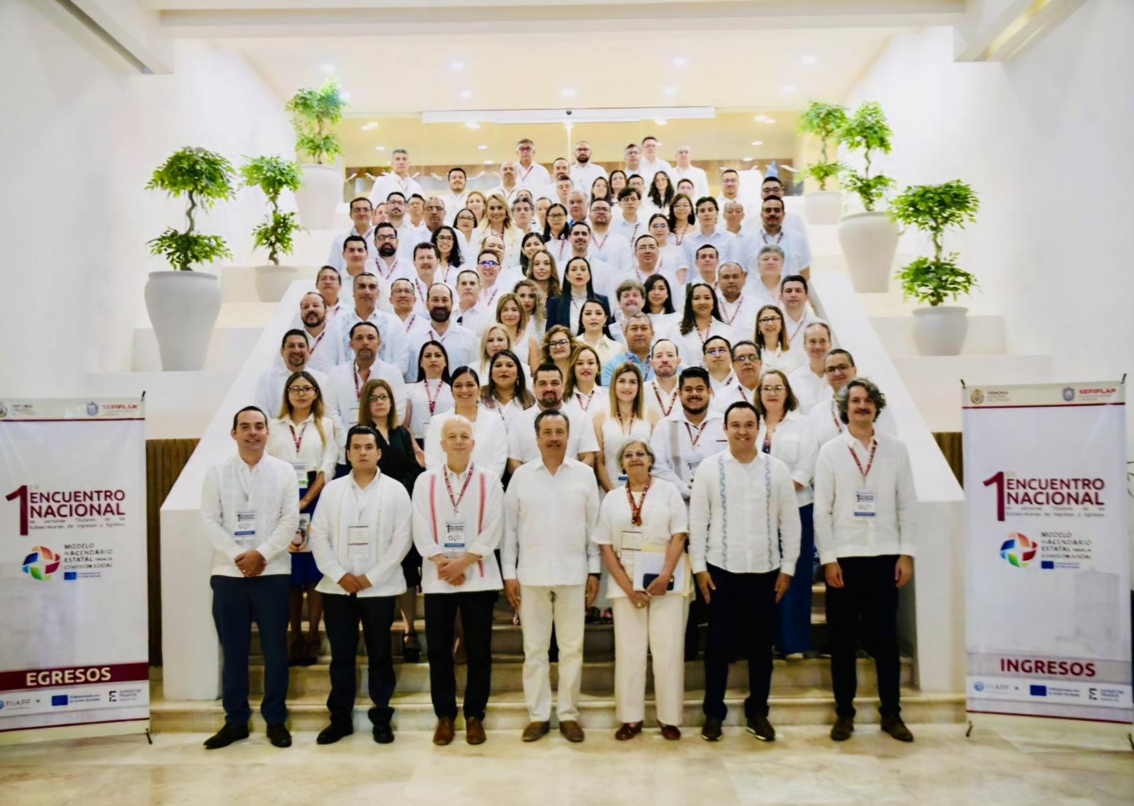 Acuden funcionarios de la Secretaría de Finanzas a capacitación nacional.