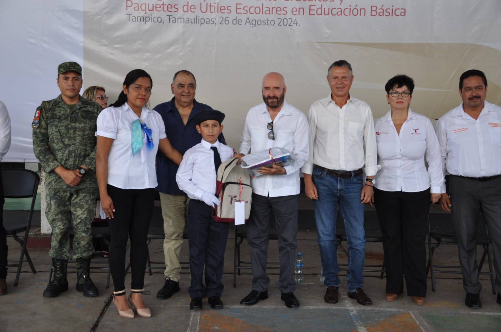 Destaca secretario de RH apoyo del gobernador a la economía familiar en el regreso a clases