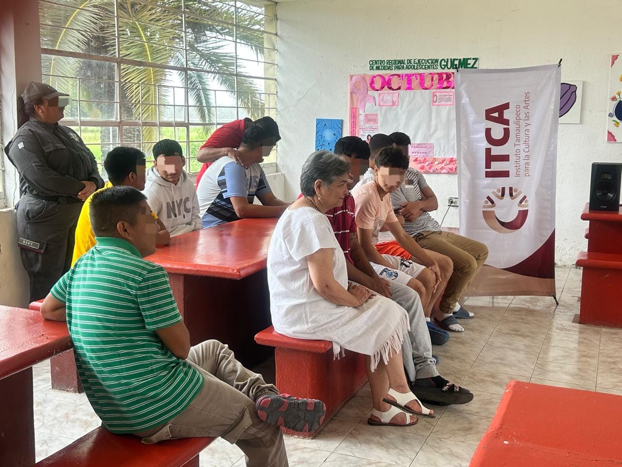 Adolescentes en internamiento graban álbum con canciones de su autoría  -La producción discográfica es resultado del taller “Letra Libre” del Programa “Alas y Raíces”