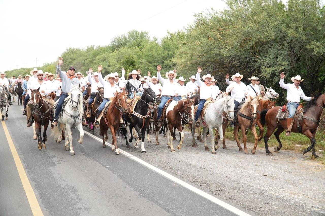 Encabeza el rector Dámaso Anaya aniversarios de facultades de  la UAT