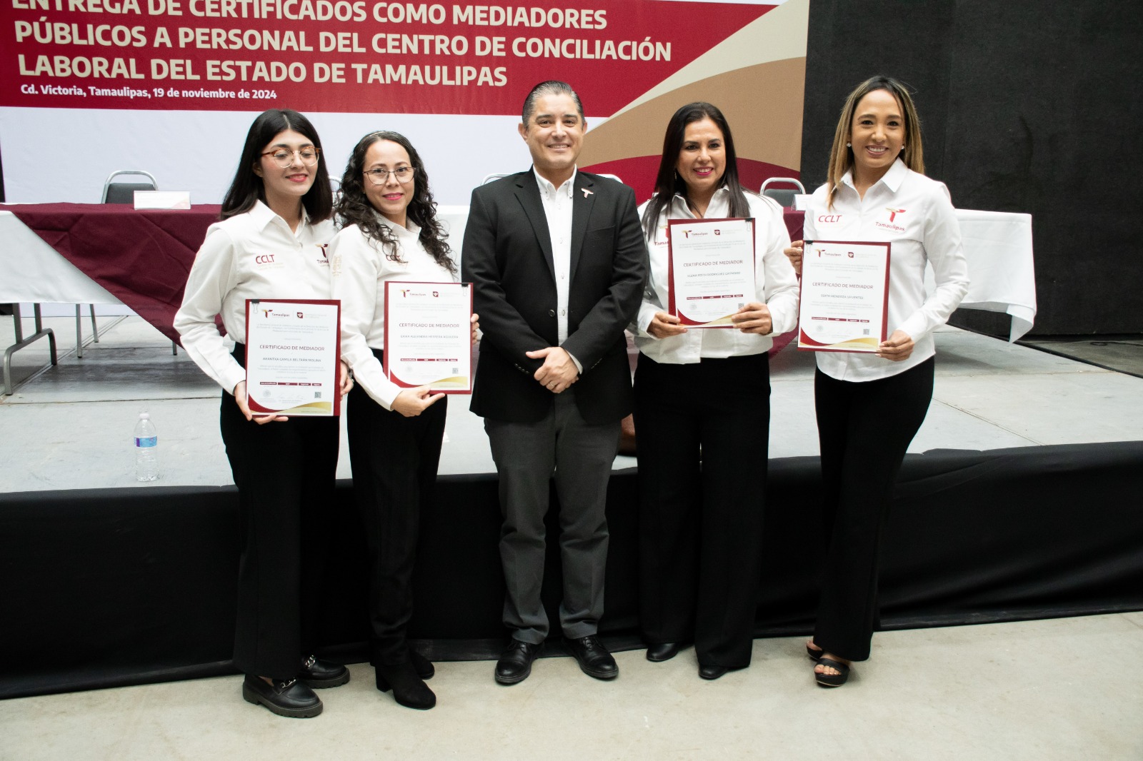 Entregan certificados como mediadores públicos a personal del Centro de Conciliación Laboral de Tamaulipas