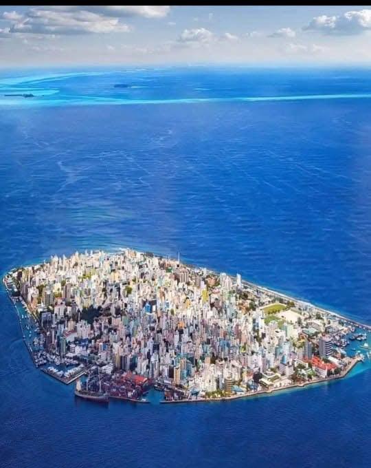 Esta pequeña isla densamente poblada está prácticamente llena de edificios.