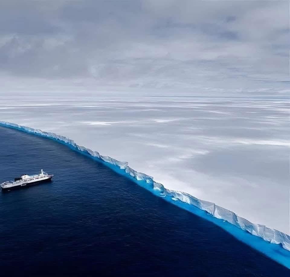 El gigantesco iceberg