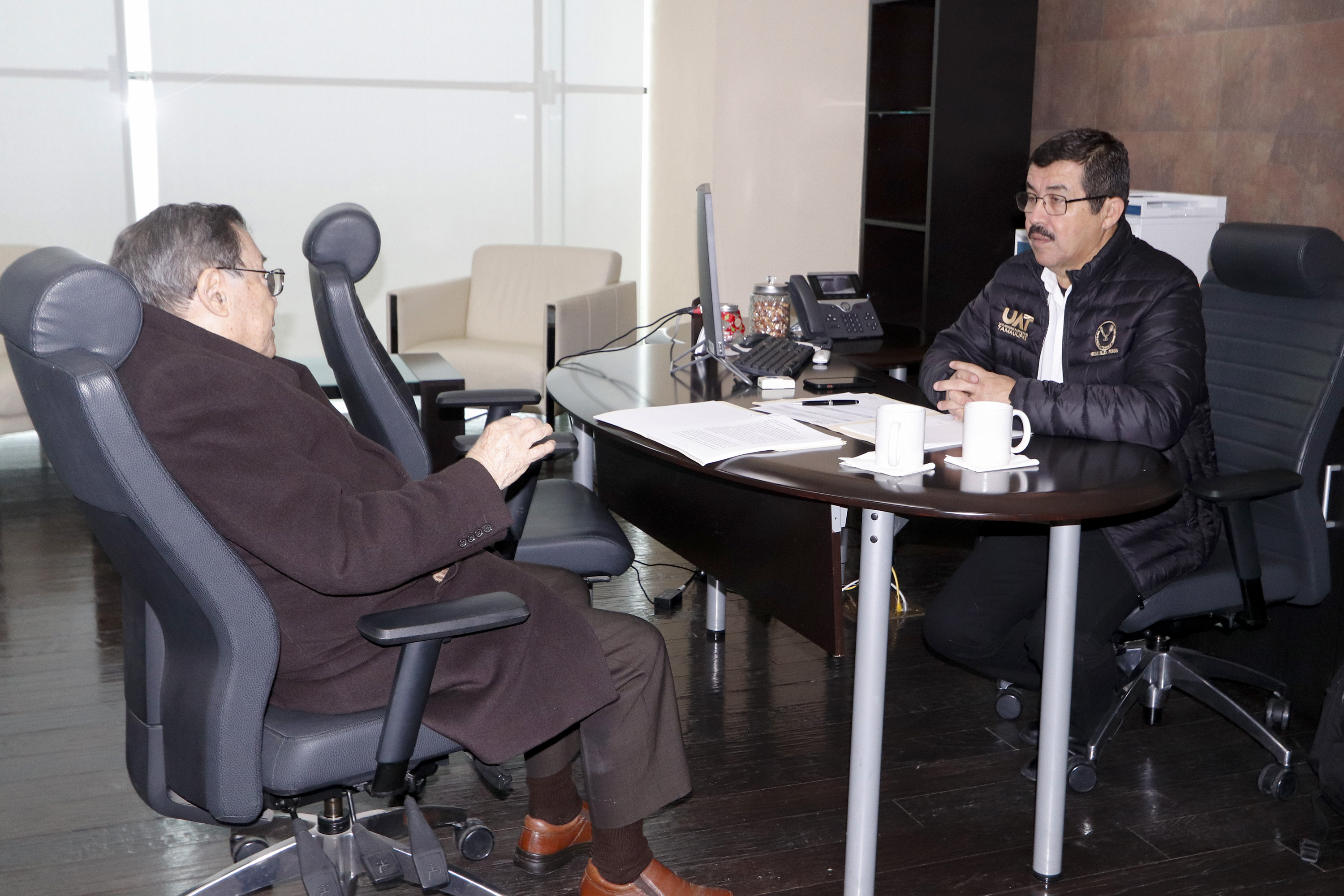 Destaca la UAT trayectoria y prestigio académico del Dr. Héctor Capello