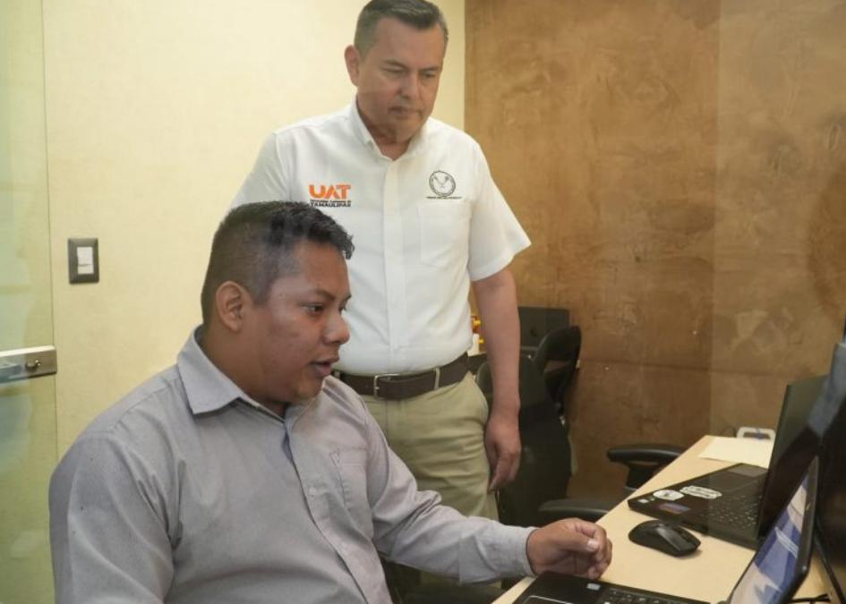 Obtiene la UAT dos patentes de propiedad industrial para medir la  contaminación del aire