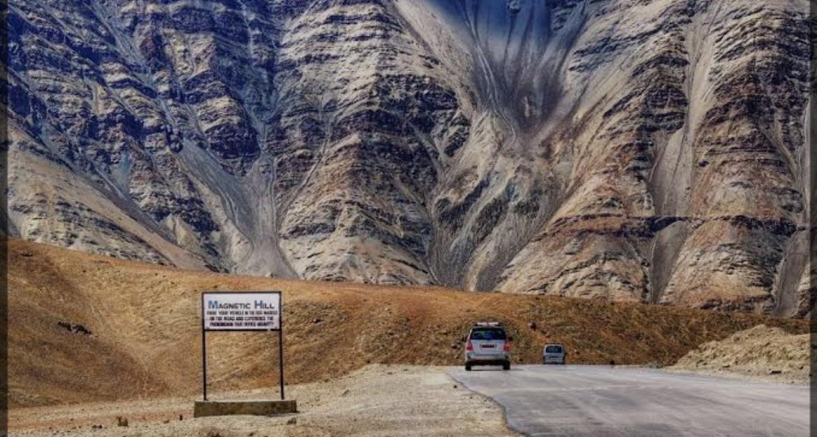 Magnet Hill: la colina en donde los objetos caen hacia arriba