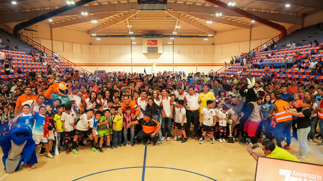 El rector Dámaso Anaya y Omar Bravo presiden apertura de la Copa UAT  2025.