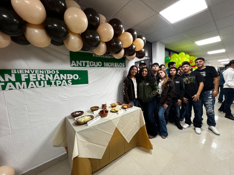 Organizan estudiantes de la Universidad Tecnológica de Nuevo Laredo muestra gastronómica tamaulipeca