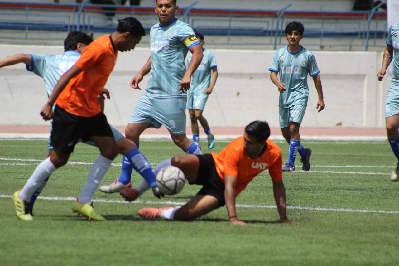Se corona Correcaminos en Futbol Estudiantil, por 75 aniversario de la UAT