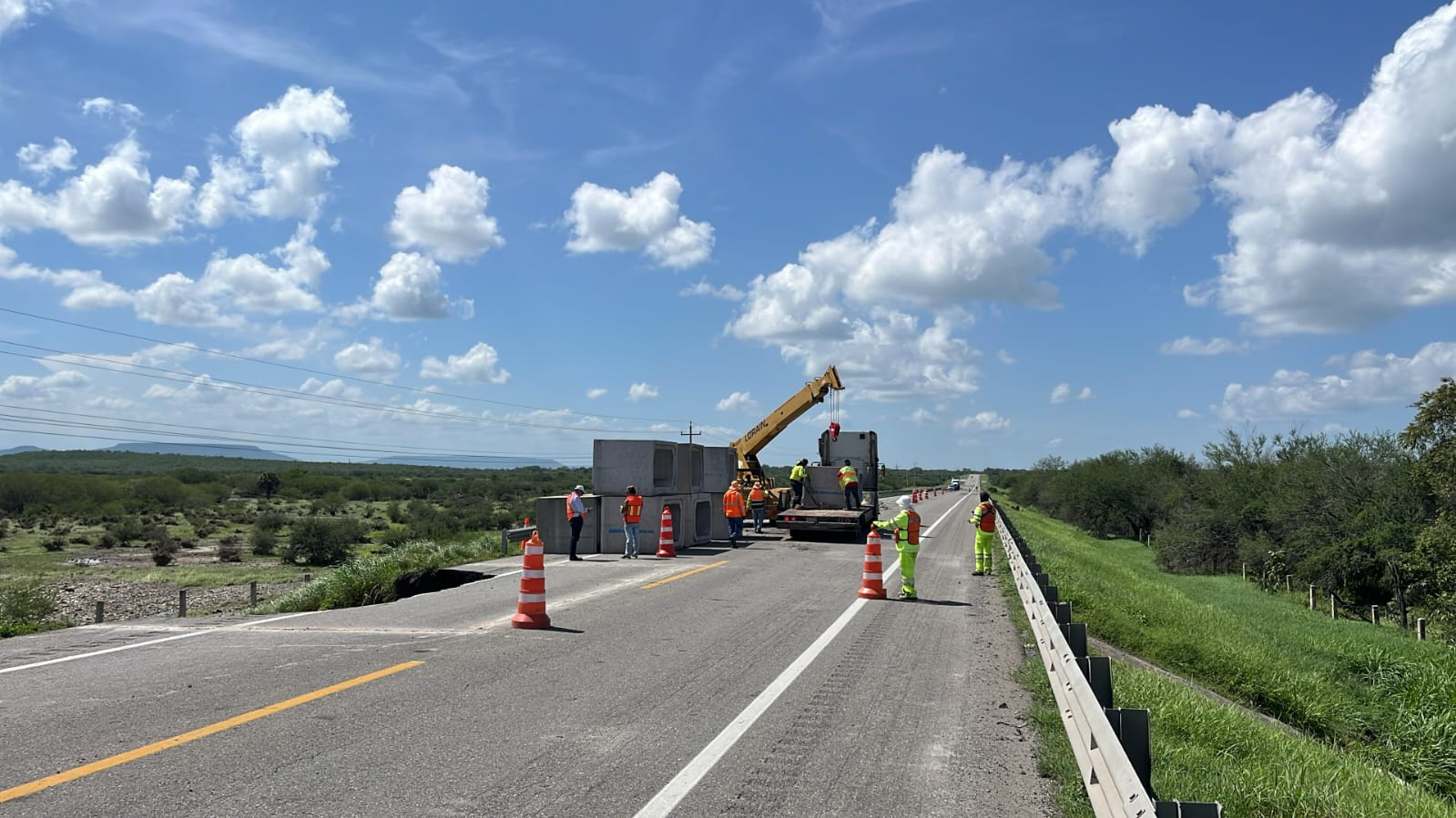 Estima Gobierno del Estado 40 MDP para reparar carreteras dañadas por lluvias