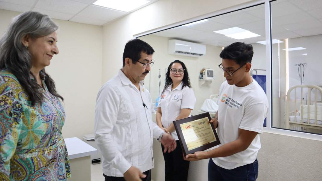 Entrega rector de la UAT modernos laboratorios a la UAM Matamoros