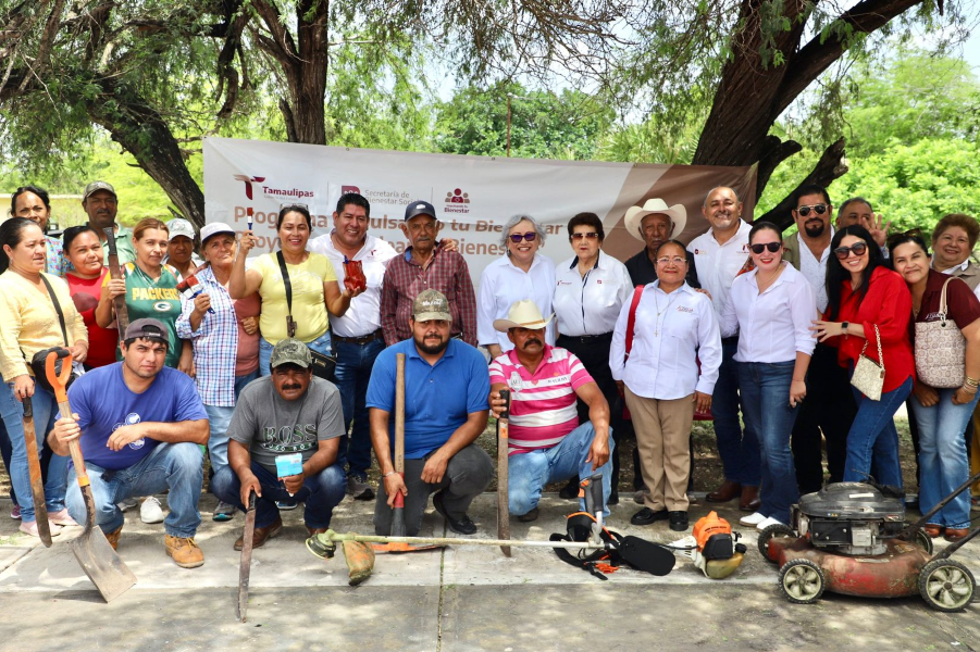 Lleva SEBIEN apoyos en tinacos y empleo temporal a Aldama