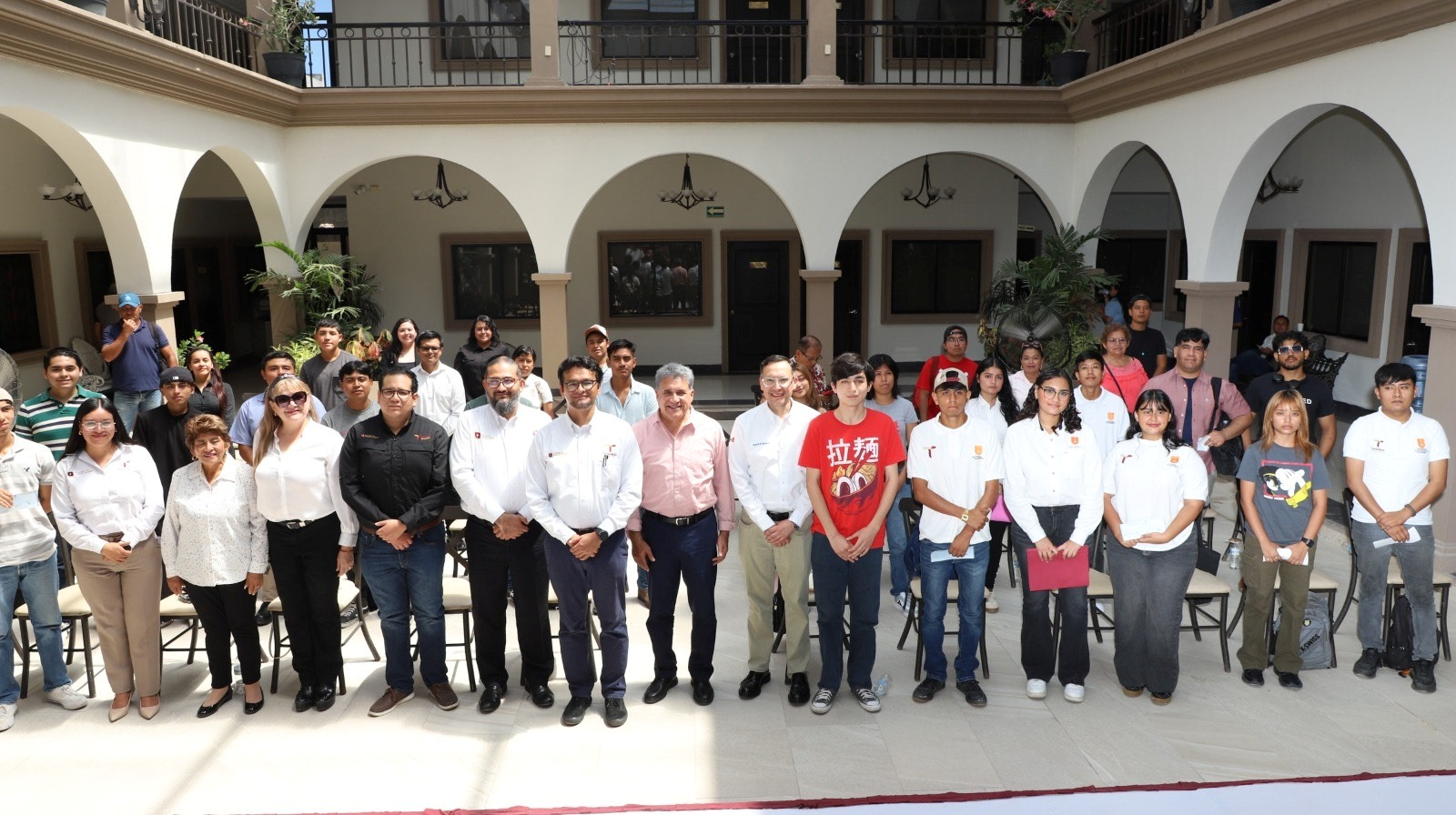 Entrega SEDENER becas TC Energía para impulsar formación académica