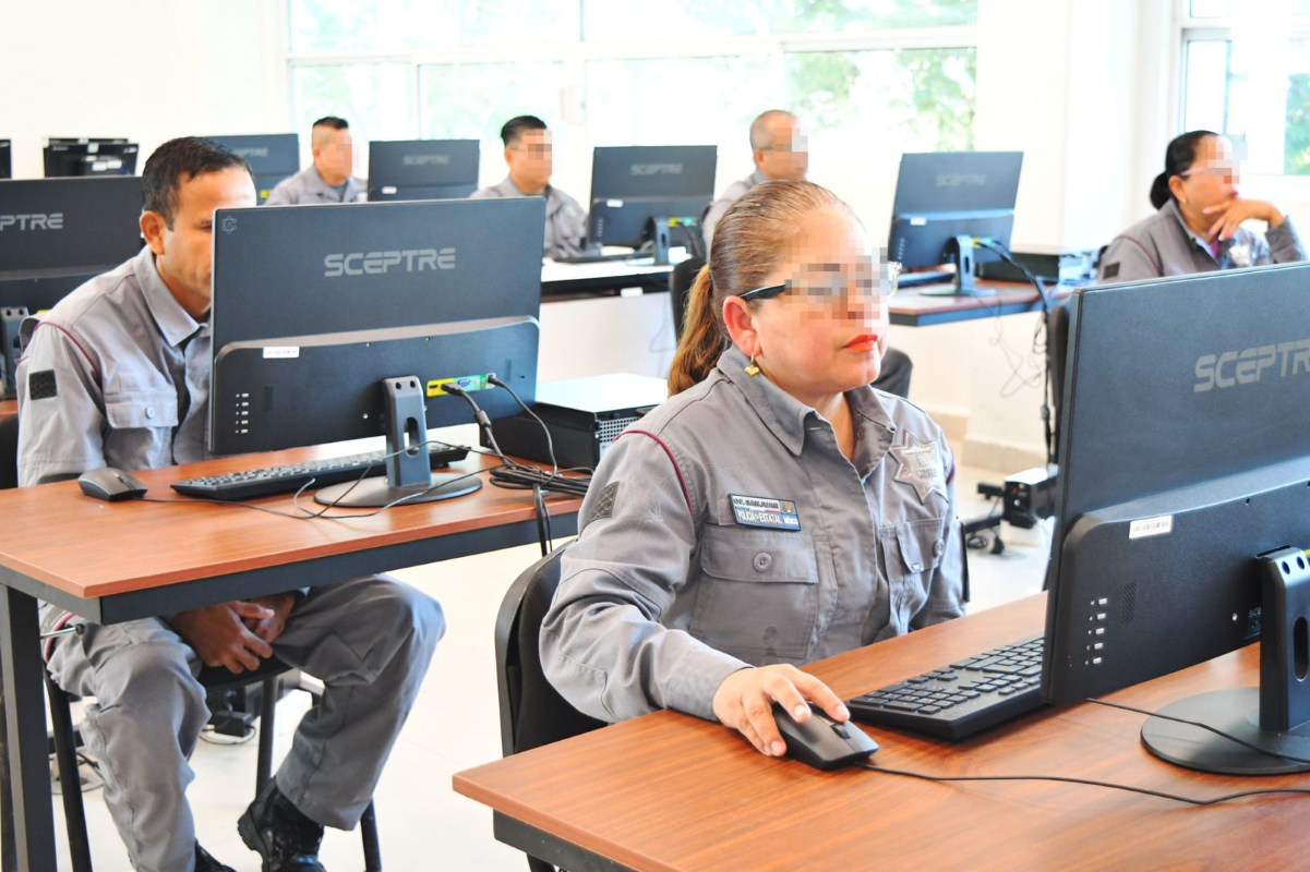 Realizan custodios penitenciarios evaluación de conocimientos técnicos para promoción de grado