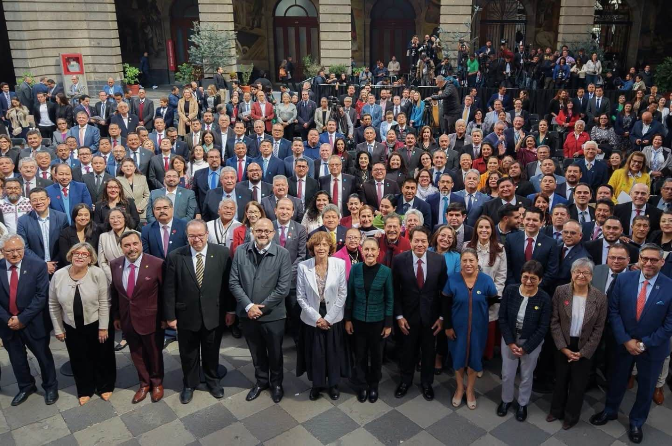 Asiste rector de la UP Altamira a reunión nacional con la presidenta Claudia Sheinbaum