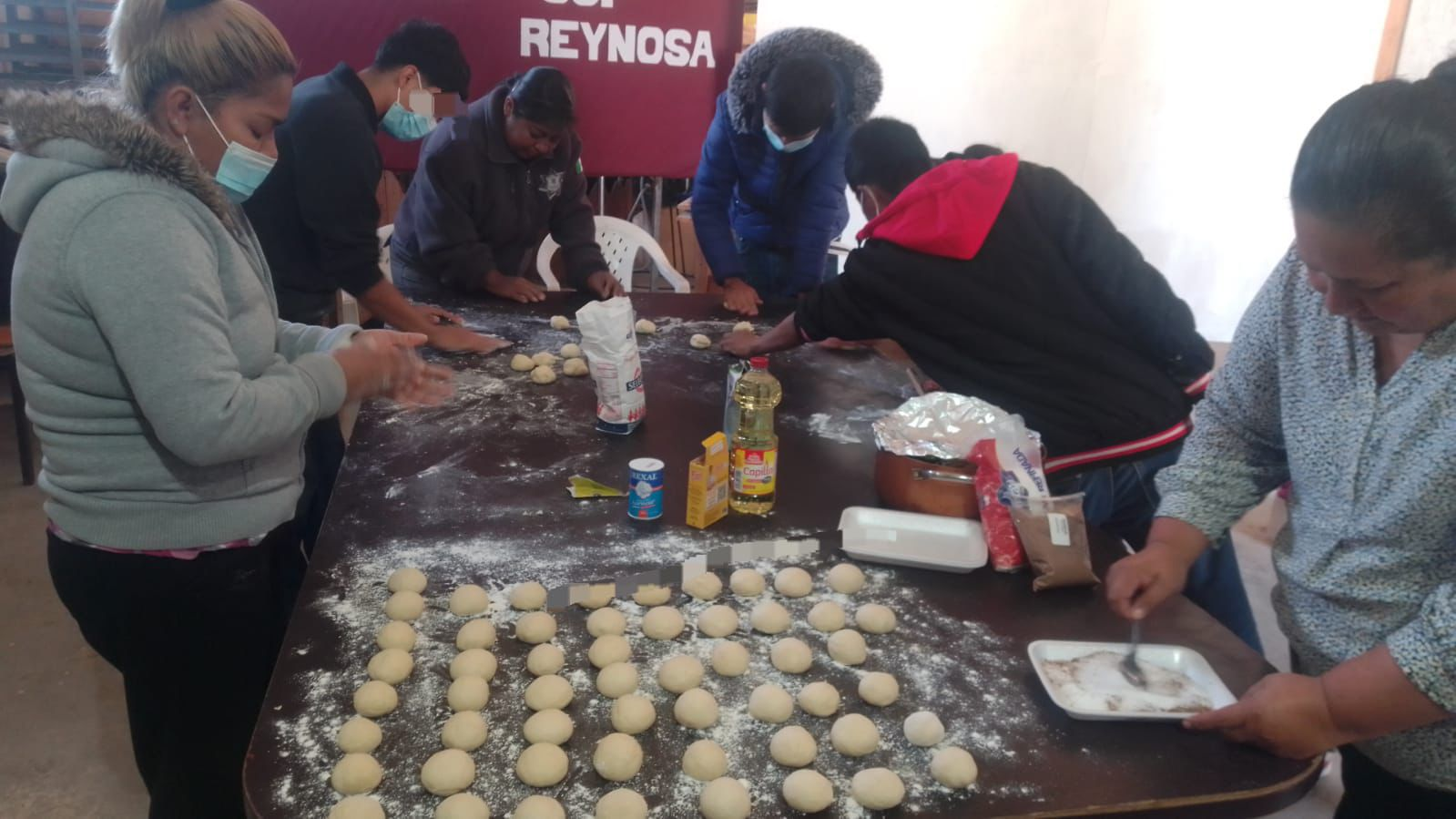 Imparte DEMA e ITACE taller de repostería a adolescentes en conflicto con la Ley Penal