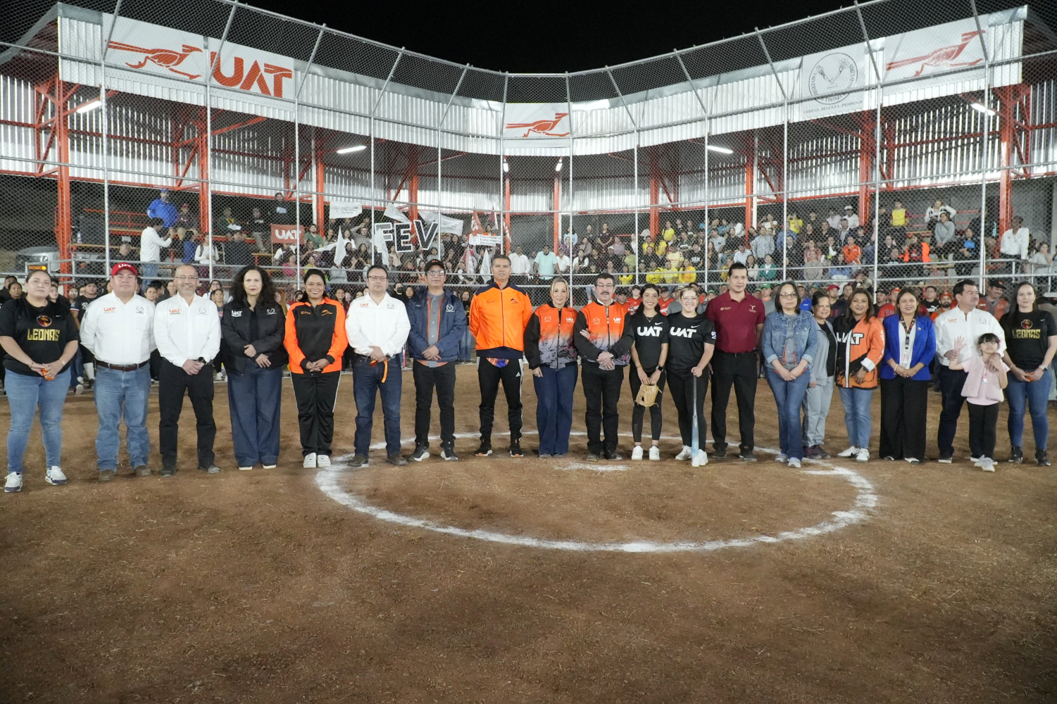 Inaugura rector Dámaso Anaya el Parque Universitario de Softbol de la  UAT