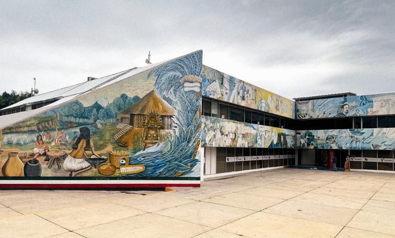 Evalúan autoridades educativas limitar el uso del celular en las escuelas