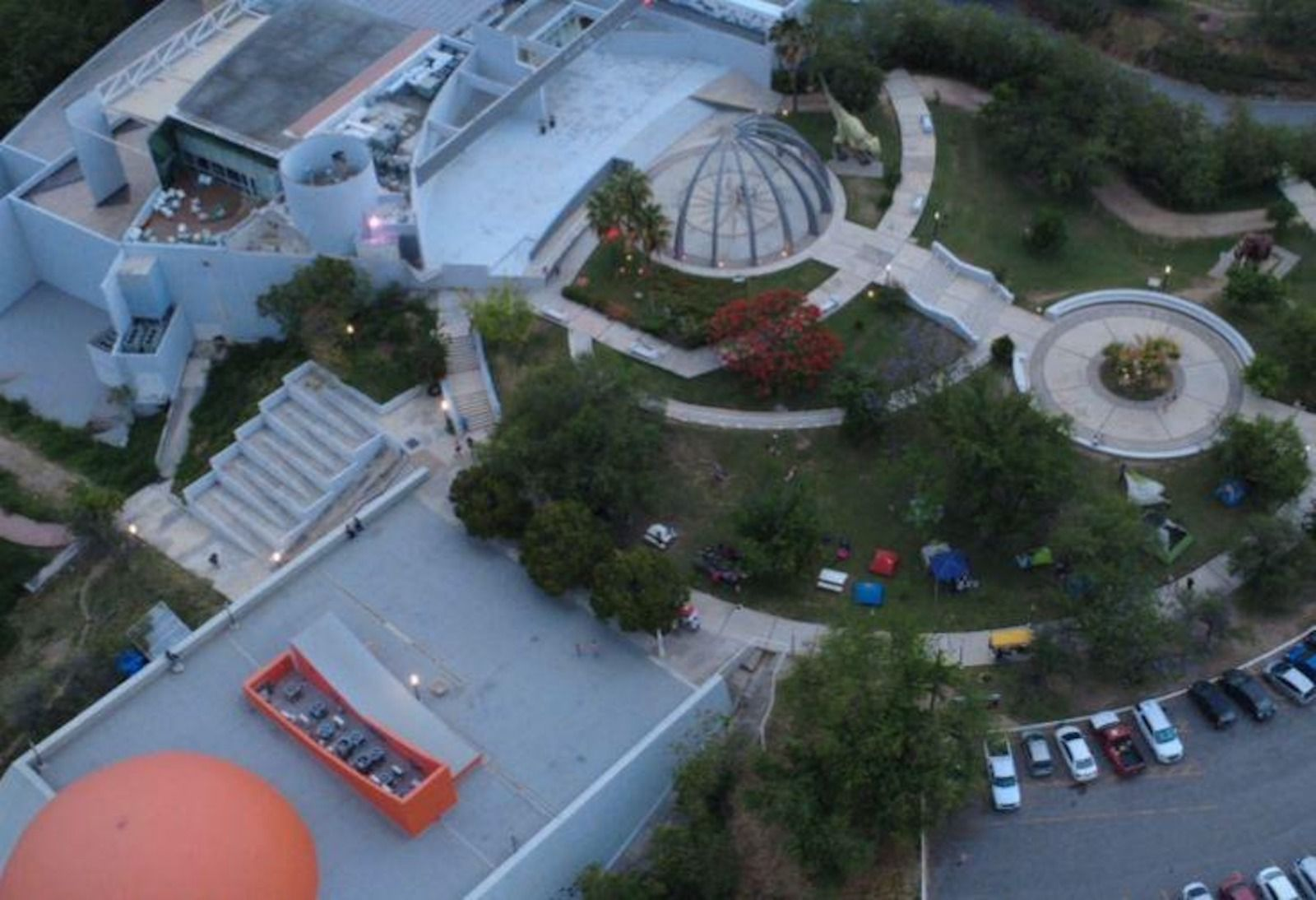 Fomentan la ciencia y la convivencia familiar con “Campamento Galáctico” en el planetario.